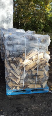Palivové dřevo suché Bříza štípaná balení  1,4m3 / 33 cm